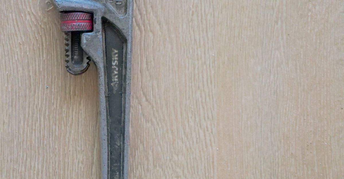 Comparing Traditional vs. Instantaneous Hot Water Systems