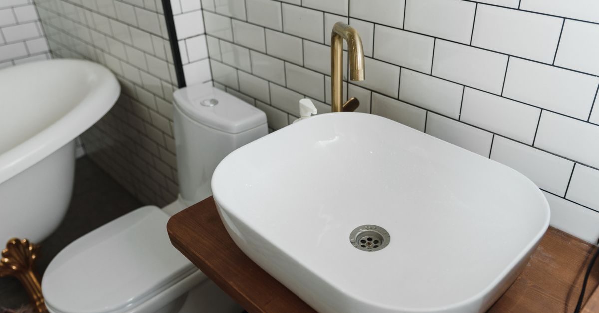 How to Identify Red Flags Leading to Toilet Overflows