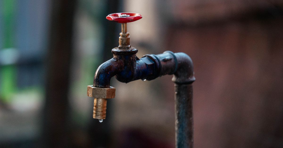 Understanding the Role of Regular Servicing in Commercial Plumbing Longevity